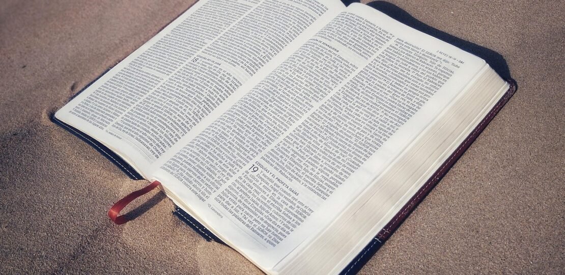 quantas-páginas-tem-a-bíblia